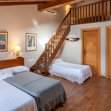 Fonda Merce 3* Llivia