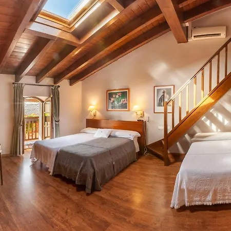 Hotell Fonda Merce Llivia