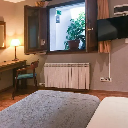 Hotell Fonda Merce 3*