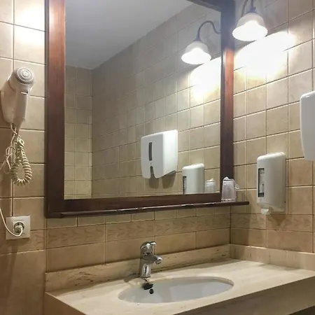 ホテル Fonda Merce 3*