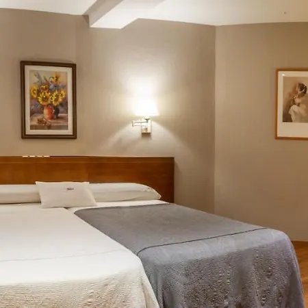 Fonda Merce Hotell Llivia